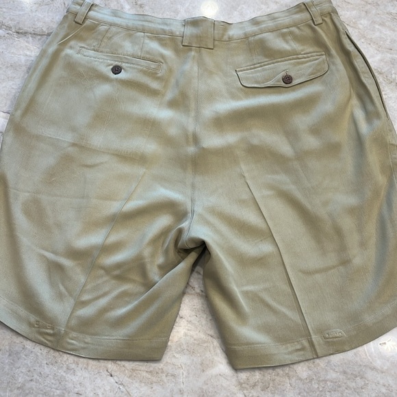 Tommy Bahama 100% Silk Bermuda Shorts |‎ Sage Green | Men’s 36 - Picture 2 of 13